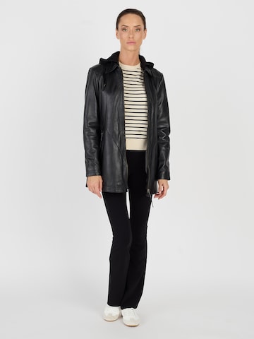 JCC Tussenjas in Zwart