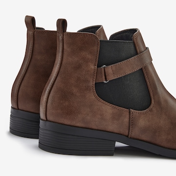 LASCANA Boot in Brown