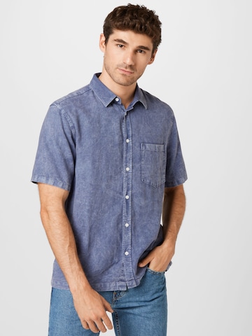 Coupe regular Chemise 'Randy' WEEKDAY en bleu : devant