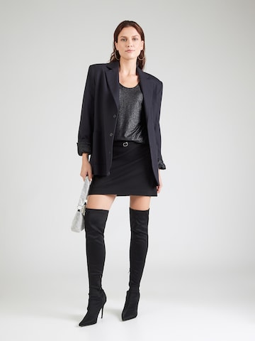 T-shirt 'PCALICE' PIECES Curve en noir