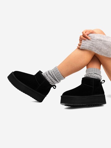 Dream Pairs Boots in Zwart