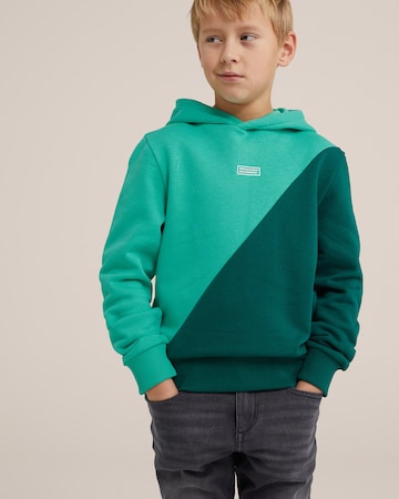 WE Fashion Sweatshirt in Green: front