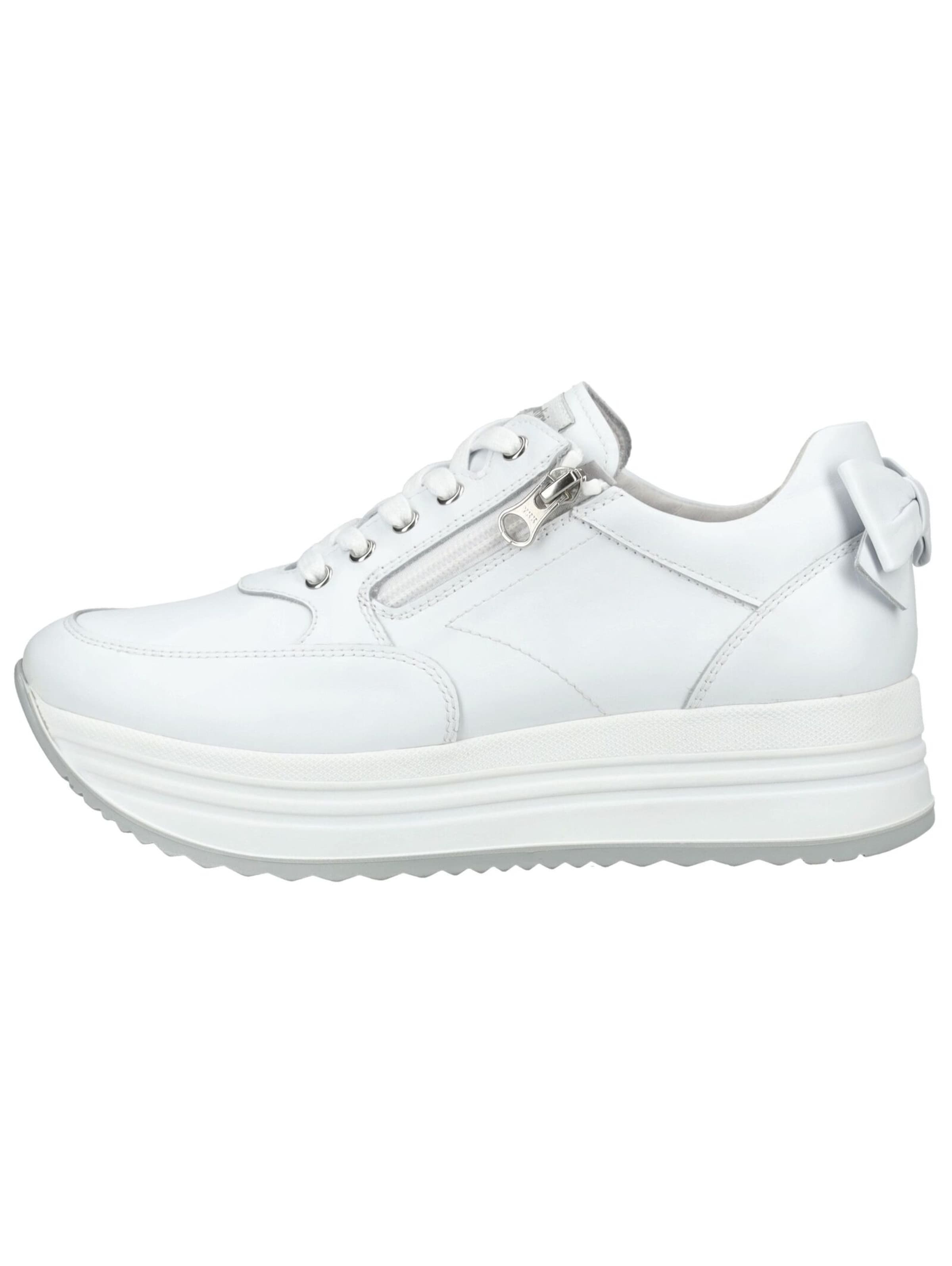 Sneaker bassa di Nero Giardini in bianco