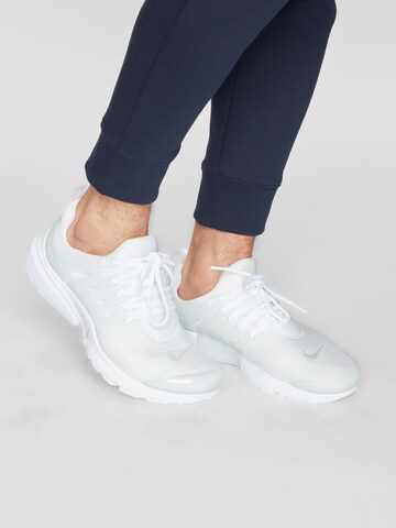 Sneaker low 'AIR PRESTO' de la Nike Sportswear pe alb: față
