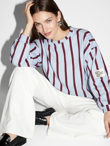 L'Arte Milano Pullover in Rot