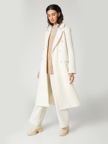 Guido Maria Kretschmer Women Between-Seasons Coat 'Elva' in White