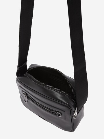 Calvin Klein Crossbody Bag in Black