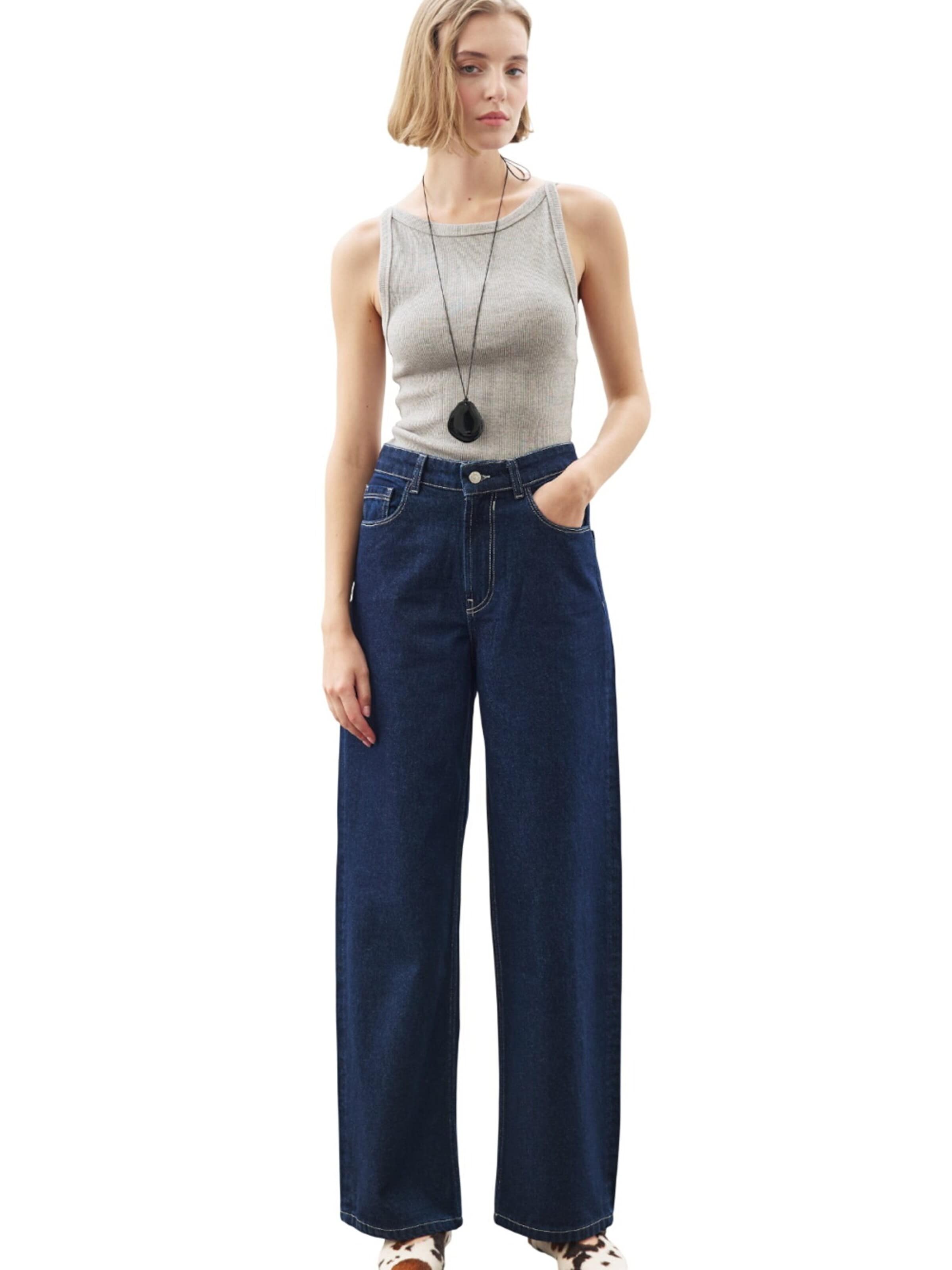 MANUKA Regular Trousers in Blue