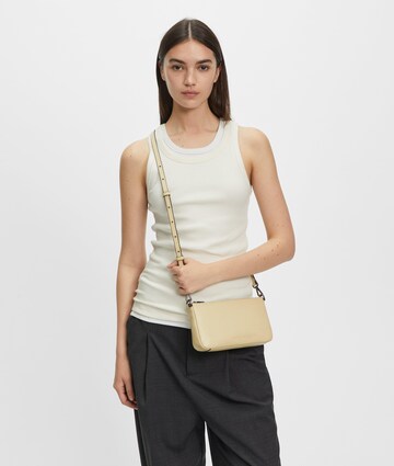Liebeskind Berlin Crossbody in Beige: Vorderseite