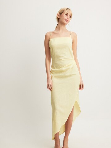 NA-KD Dress in Yellow: front