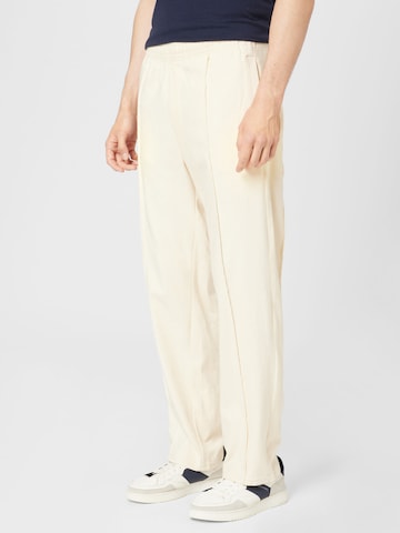 WEEKDAY Loose fit Pants 'Ken' in White: front