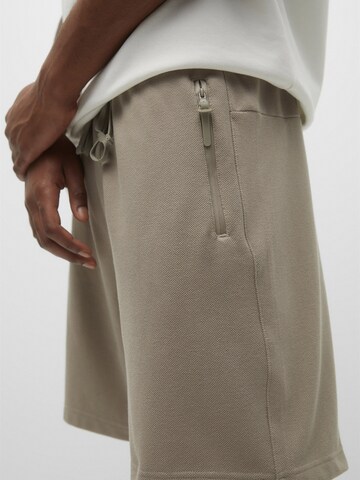 regular Pantaloni di Pull&Bear in marrone