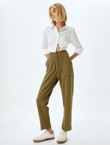 Koton Regular Broek in Groen