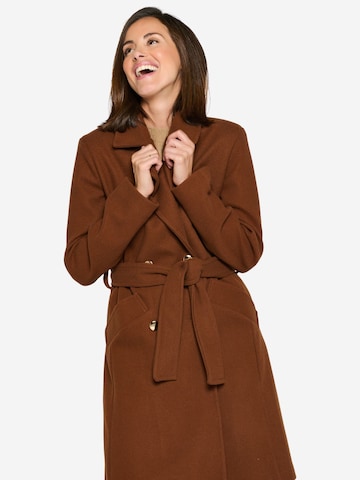 LolaLiza Between-Seasons Coat in Brown: front