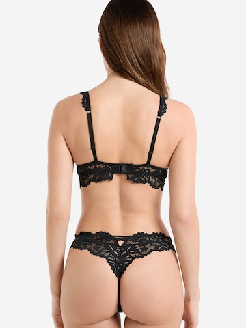 Push-up Reggiseno 'Legende' di ETAM in nero
