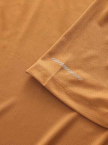 T-Shirt Next en jaune