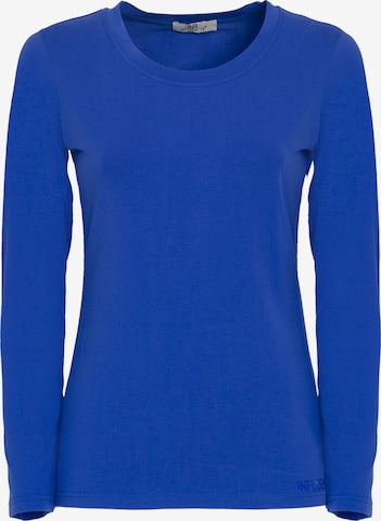 Influencer Shirt in Blau: Vorderseite