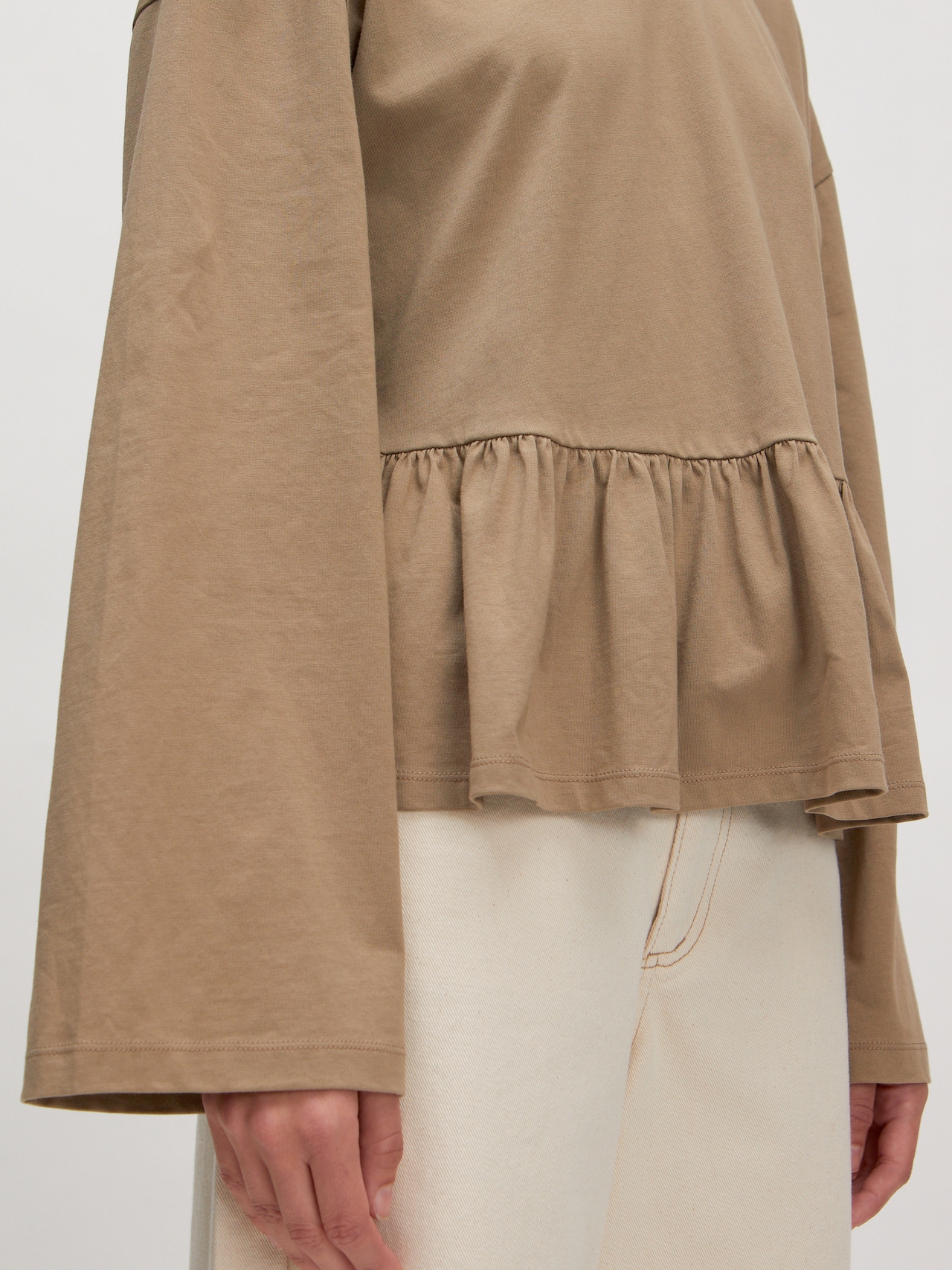 EDITED Producten Shirt 'Ulinka' Taupe