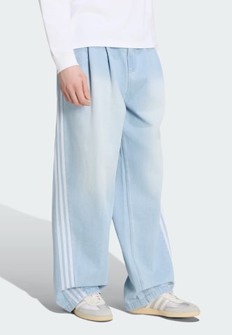 ADIDAS ORIGINALS Baggy Bandplooi jeans 'Adilenium Season 5' in Blauw: voorkant