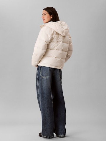balta Calvin Klein Jeans Demisezoninė striukė 'Classic'