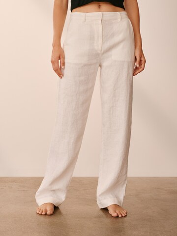 Loosefit Pantalon 'Viola' ABOUT YOU x Marie von Behrens en blanc : devant