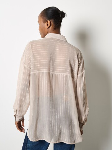 Chemisier ' ' Apricot en gris