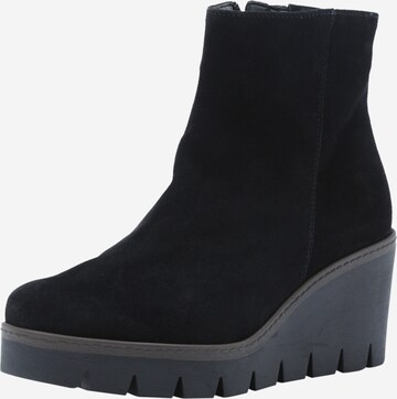 GABOR Ankle Boots in Black: front