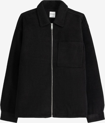 Bershka Between-Season Jacket in Black: front