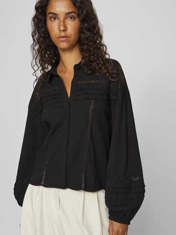 VILA Blouse in Black