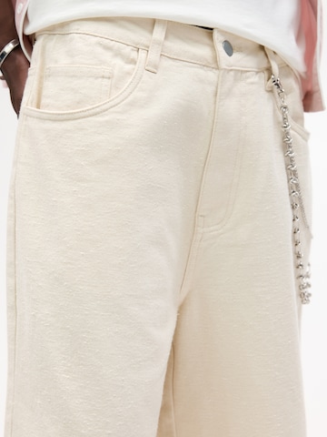 Pull&Bear Loosefit Nadrág - fehér