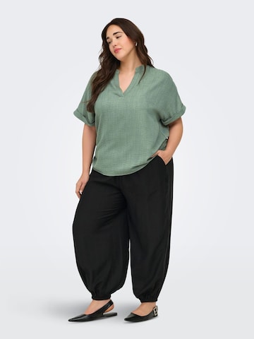 Chemisier 'BAY' ONLY Carmakoma en vert