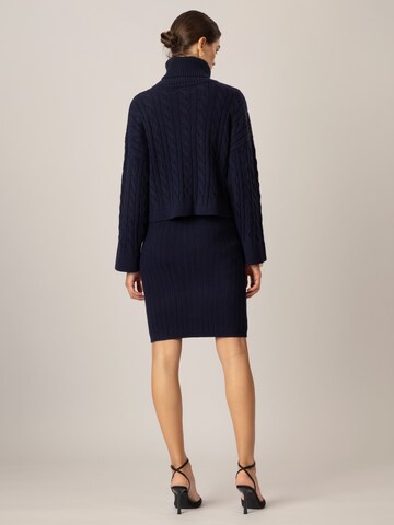 APART Knitted dress in Blue