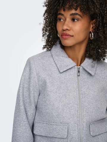 ONLY Between-season jacket 'ONLVela' in Grey