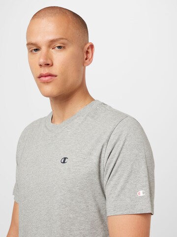 Champion Authentic Athletic Apparel T-shirt i grå