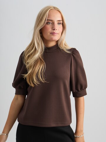 Peppercorn Top 'Minnie' – hnědá: přední strana