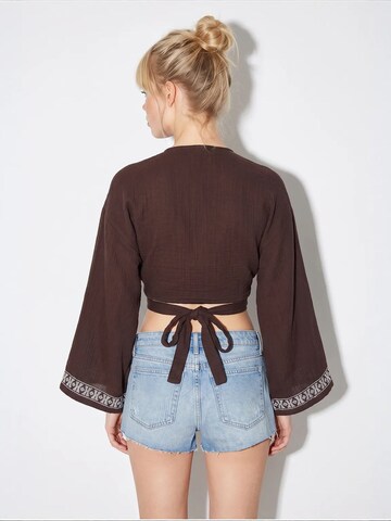 Bianco Lucci Blouse in Brown
