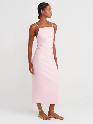 Dilvin Dress in Pink