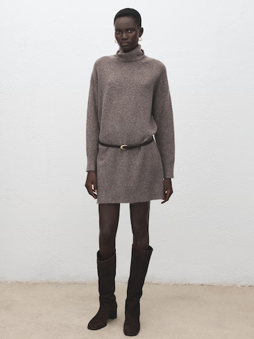 MANGO Kötött ruhák 'TALDOTE' - barna: elől