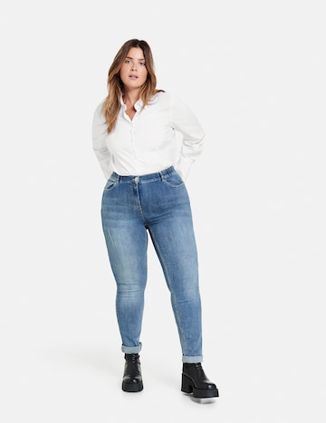 Skinny Jean 'Betty' SAMOON en bleu