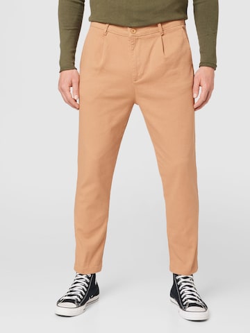 BURTON MENSWEAR LONDON Regular Broek in Bruin: voorkant