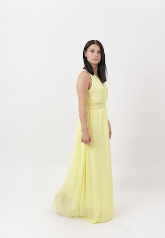 Elara Evening dress in Yellow