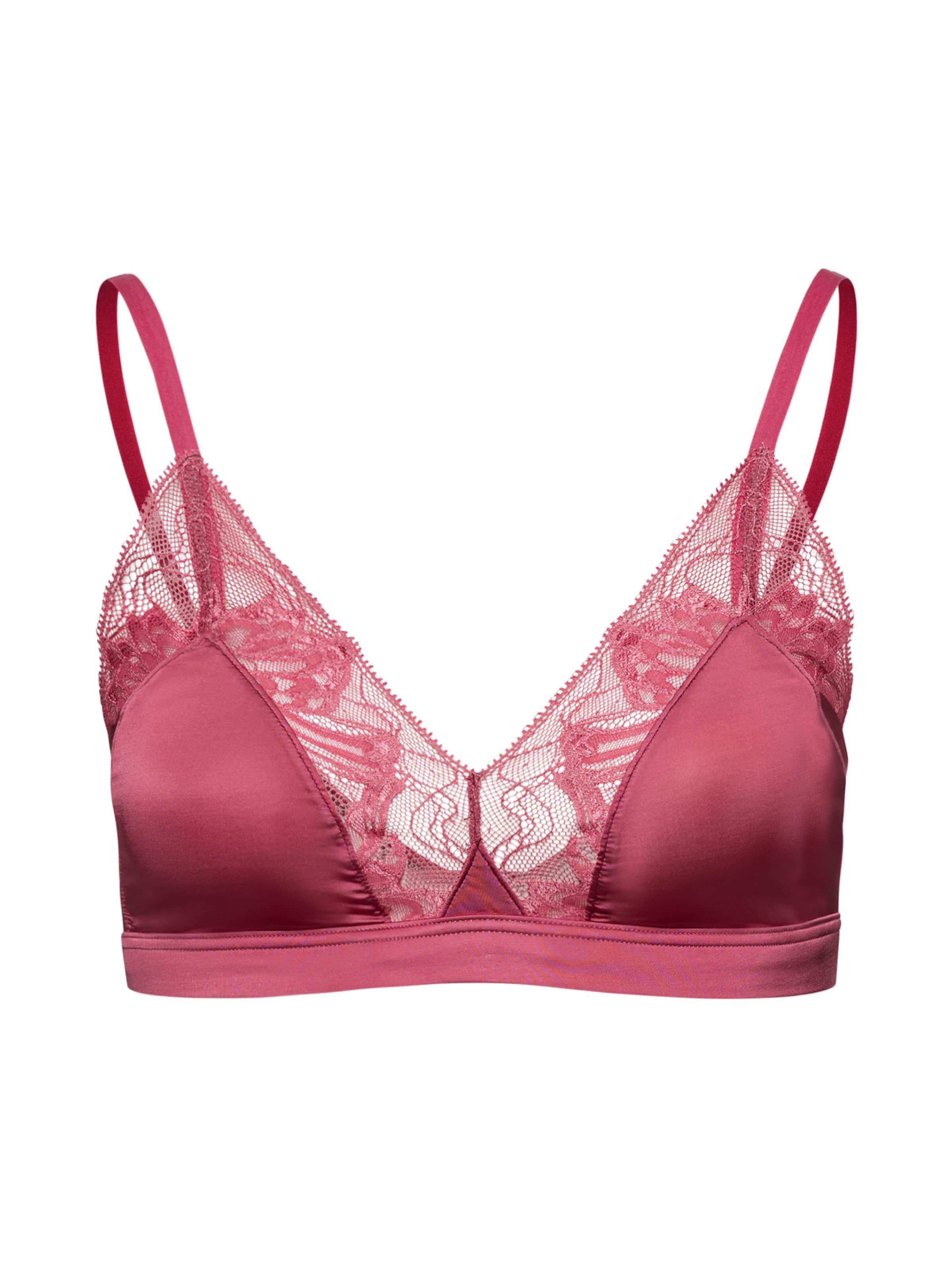 Hanro Bra ' Eva ' in Red: front