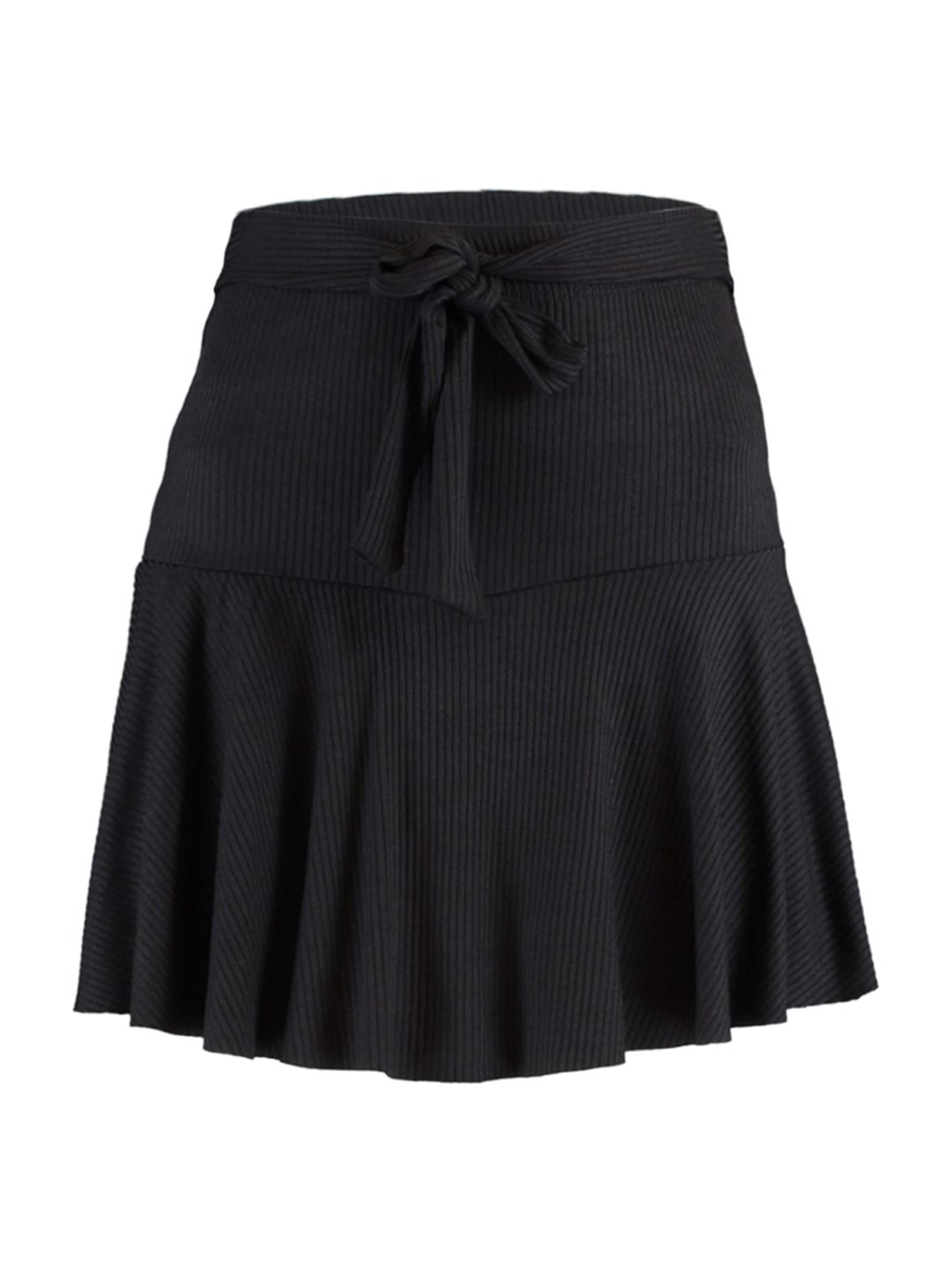 Trendyol Rok in Zwart: voorkant