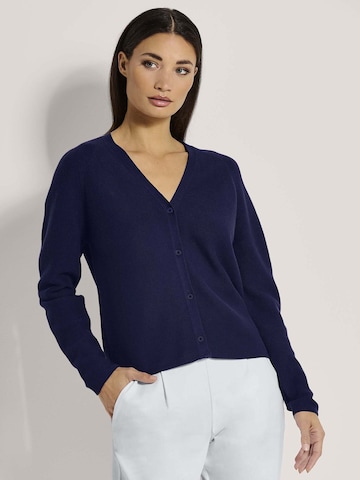 MADELEINE Gebreid vest in Blauw: voorkant