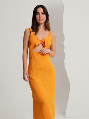 A LOT LESS - Vestido 'Heidi' em laranja