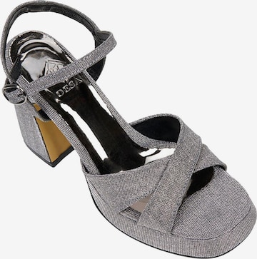 Desa - Sandalias con hebilla 'Slingback-Pumps' en gris: frente