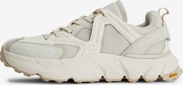 Tommy Jeans Sneakers in Beige: front