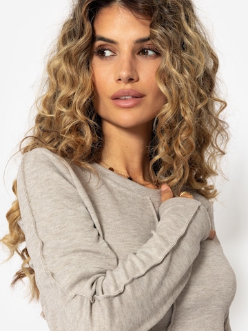 SASSYCLASSY Shirt in Grey