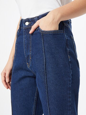 Trendyol Flared Jeans i blå