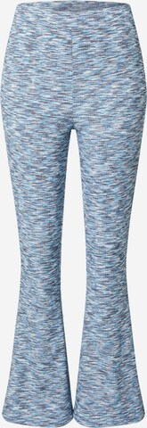 EDITED Flared Trousers 'Benni' in Blue: front